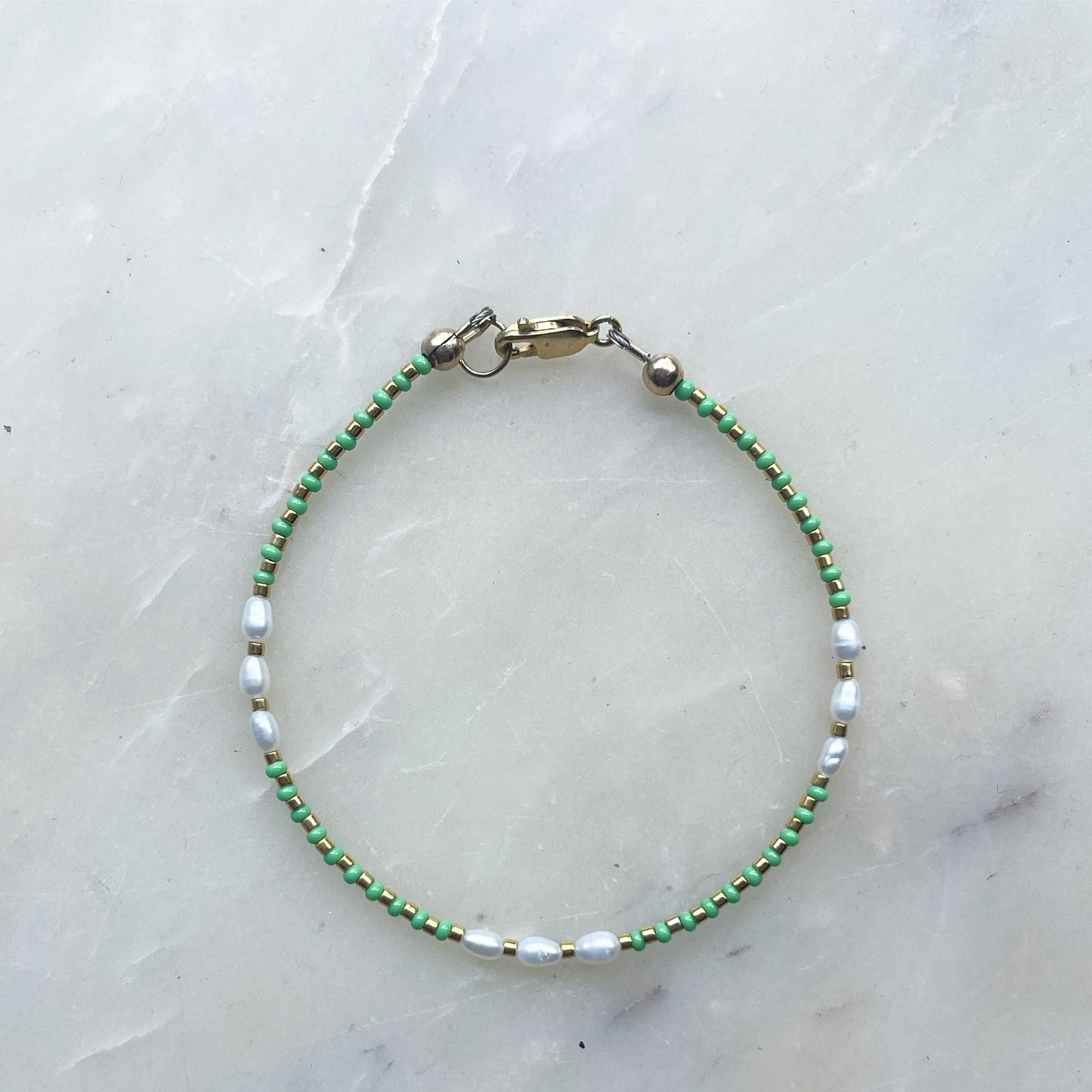 Apple green pearl bracelet