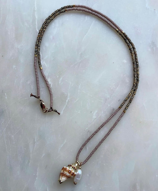 Long shell Charm Necklace