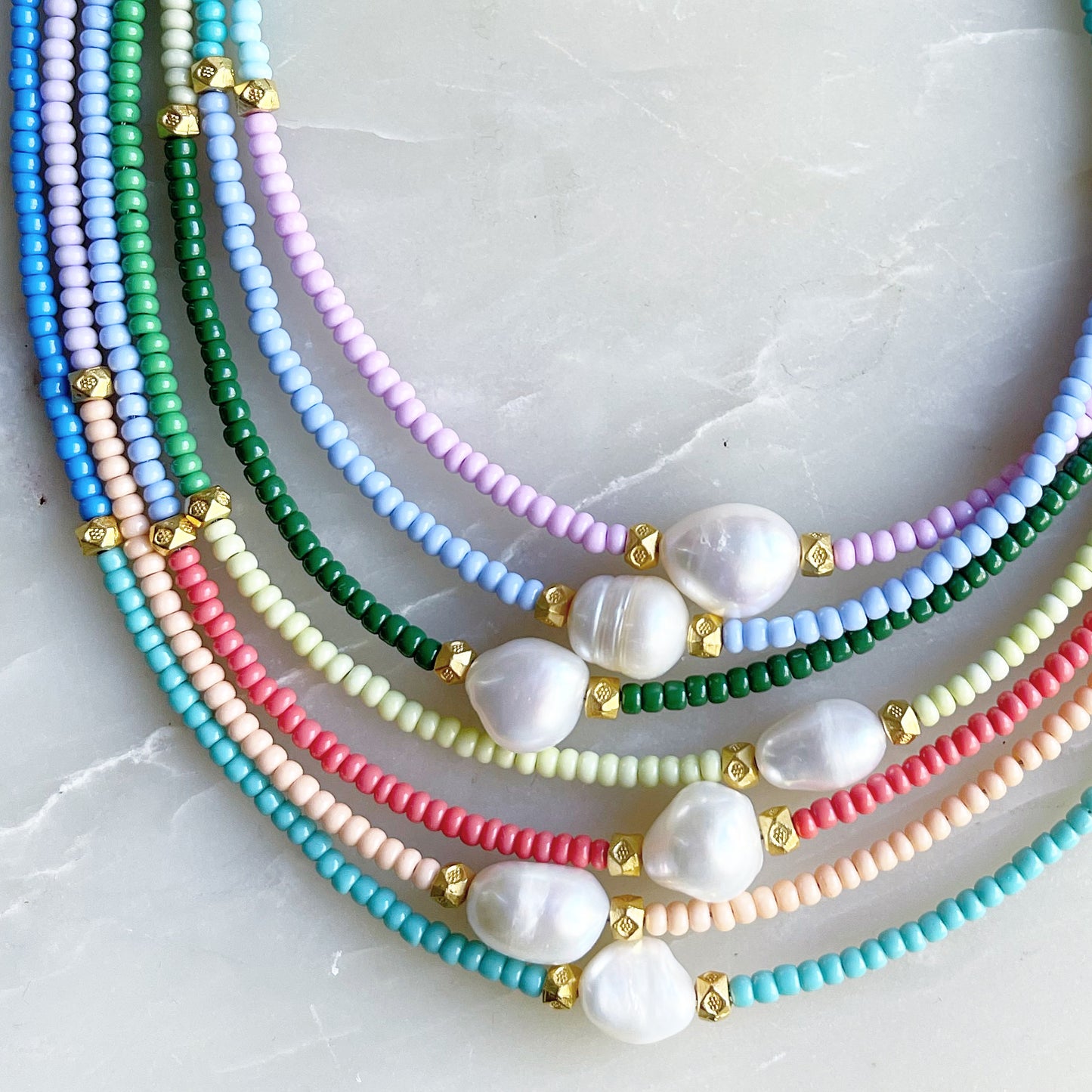 Two Tone Pearl Necklace