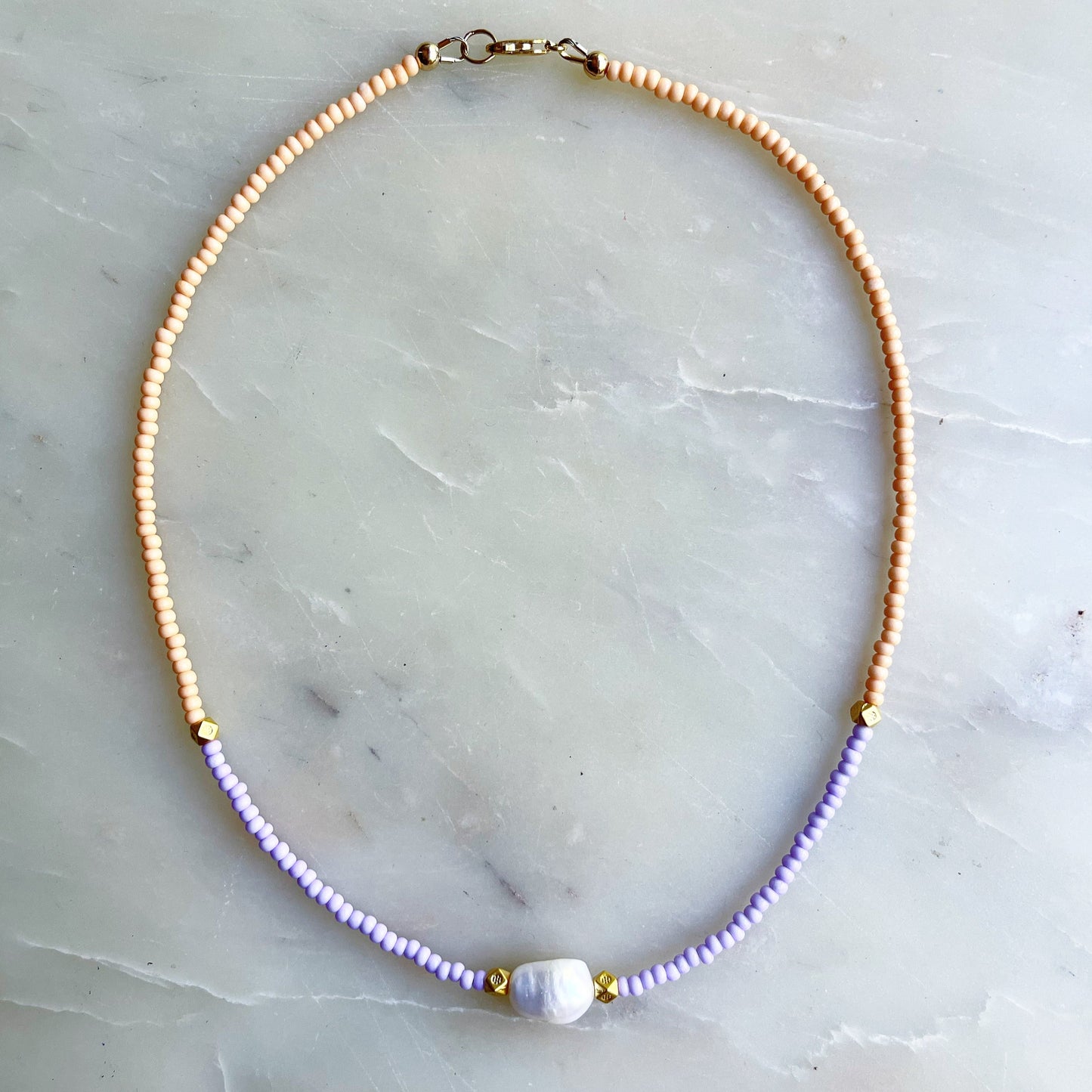 Two Tone Pearl Necklace