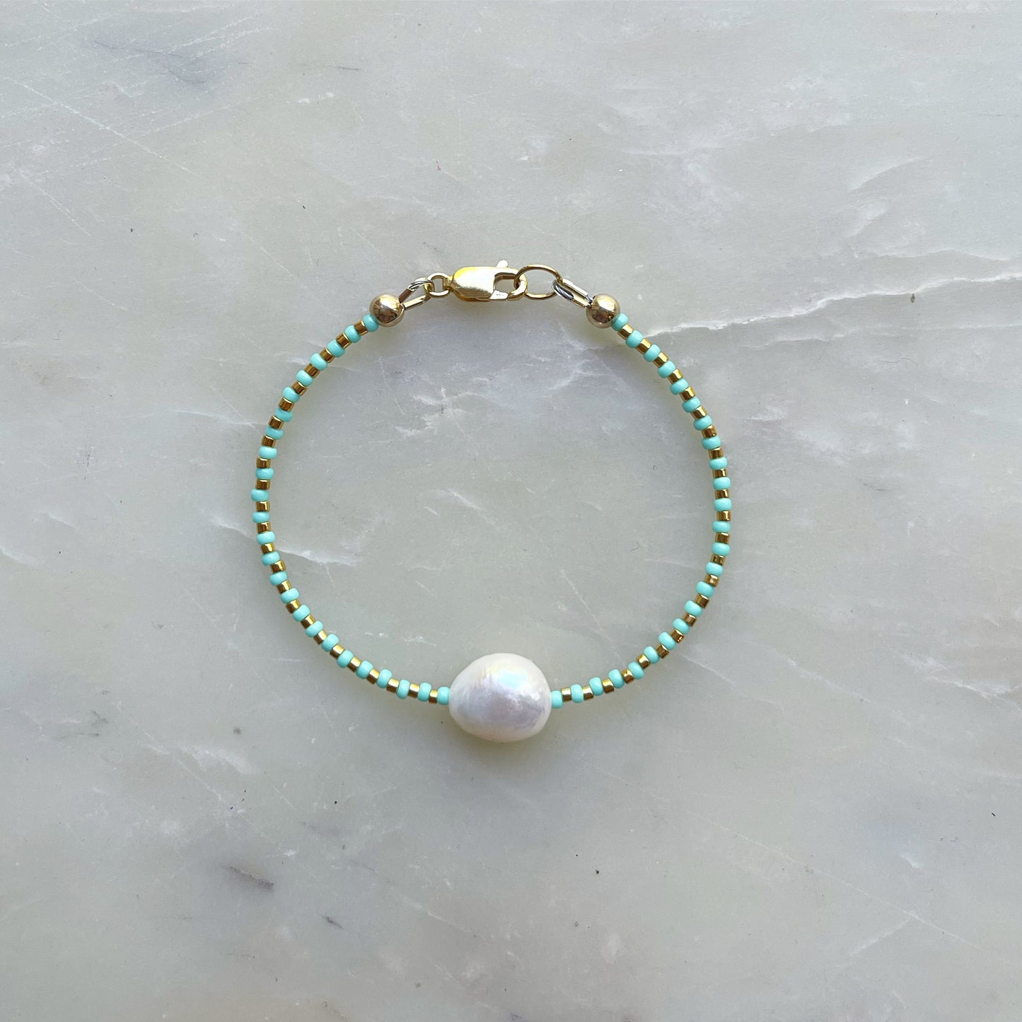 Central Pearl Bracelet